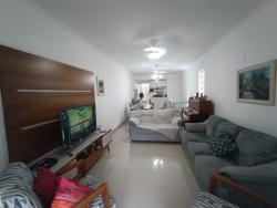 #CA0270 - Casa para Venda em Santos - SP - 1